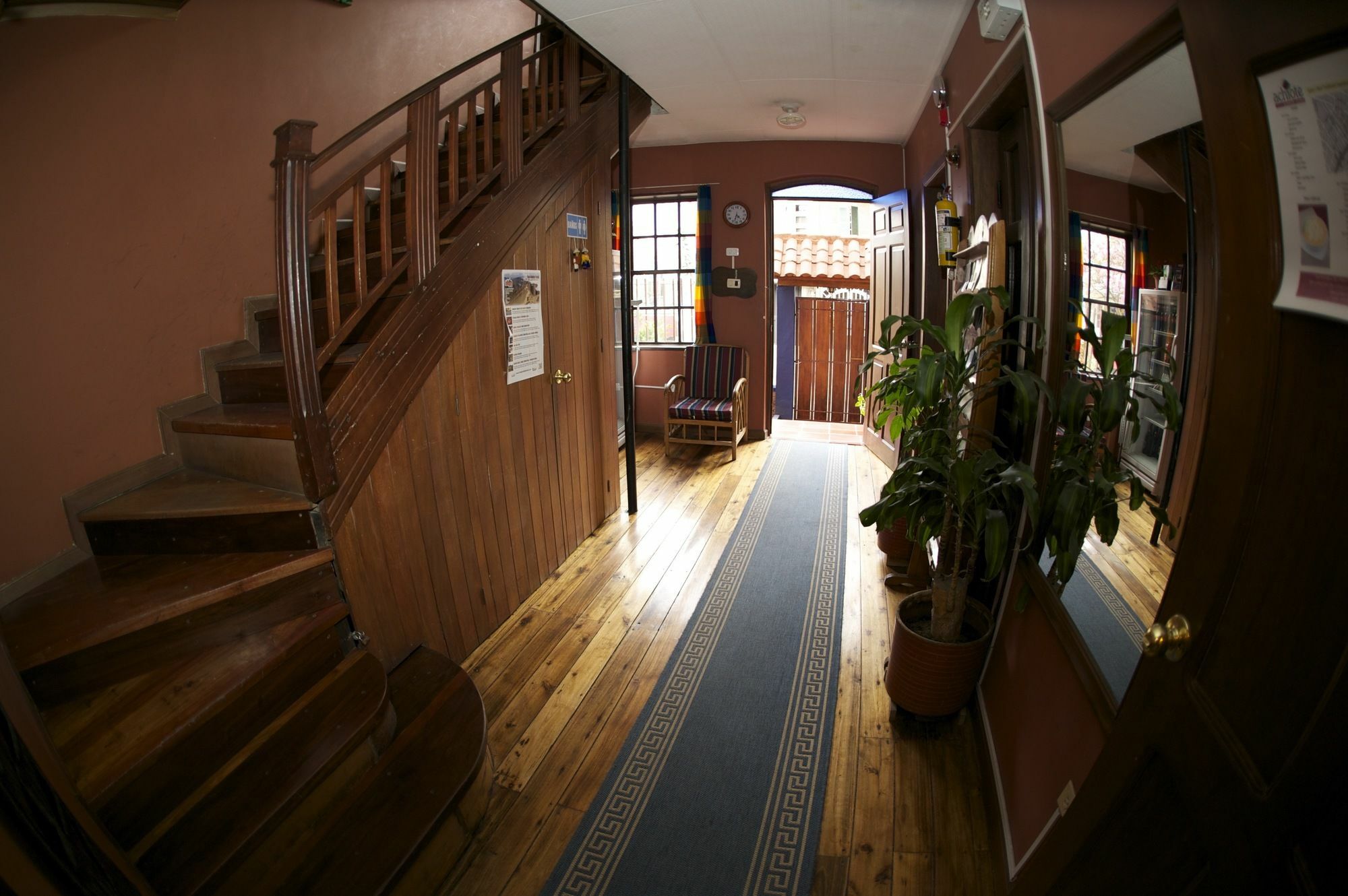 Ostello Casa Del Arupo Quito Esterno foto